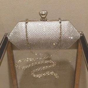 Rhinestone evening bag with silver chain